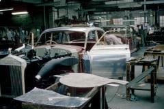 rroc-box2-0138-Silver-Cloud-being-built-Crewe-England