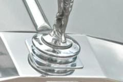 Rolls-Royce_Spirit_of_Ecstasy